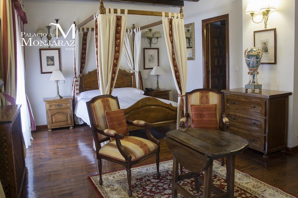 Hotel Palacio De Monjaraz Ávila